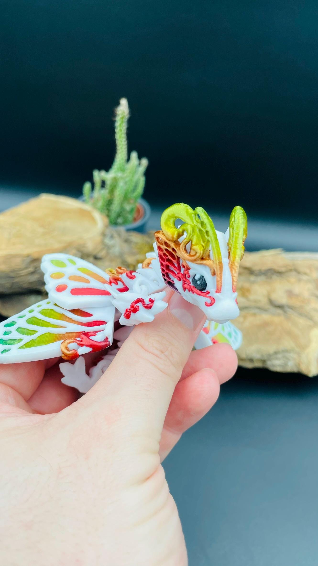 Baby Butterfly Dragon mit Monarch Flügel – Beweglicher 3D-gedruckter Drache