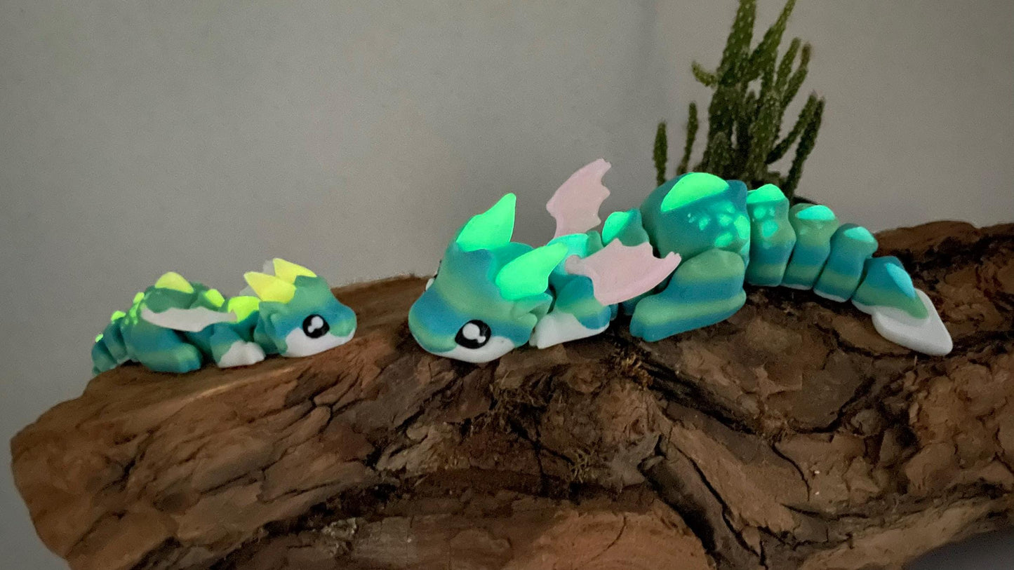 Beweglicher Mini-Drachen – 3D-gedruckt | Optional mit Burg | Nachtleuchtend