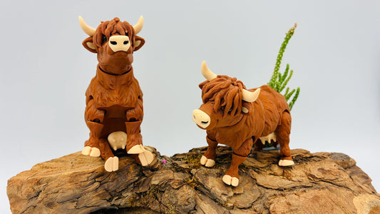 3D gedruckte braune Highland Cow – bewegliche Gelenkfigur / Flexi Toy – PLA Tierfigur – Geschenk & Landhausdeko