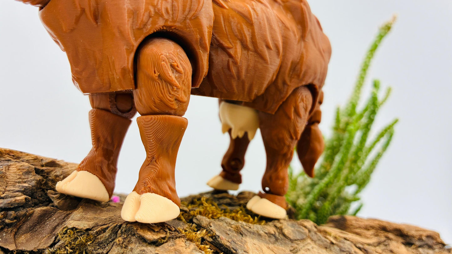 3D gedruckte braune Highland Cow – bewegliche Gelenkfigur / Flexi Toy – PLA Tierfigur – Geschenk & Landhausdeko