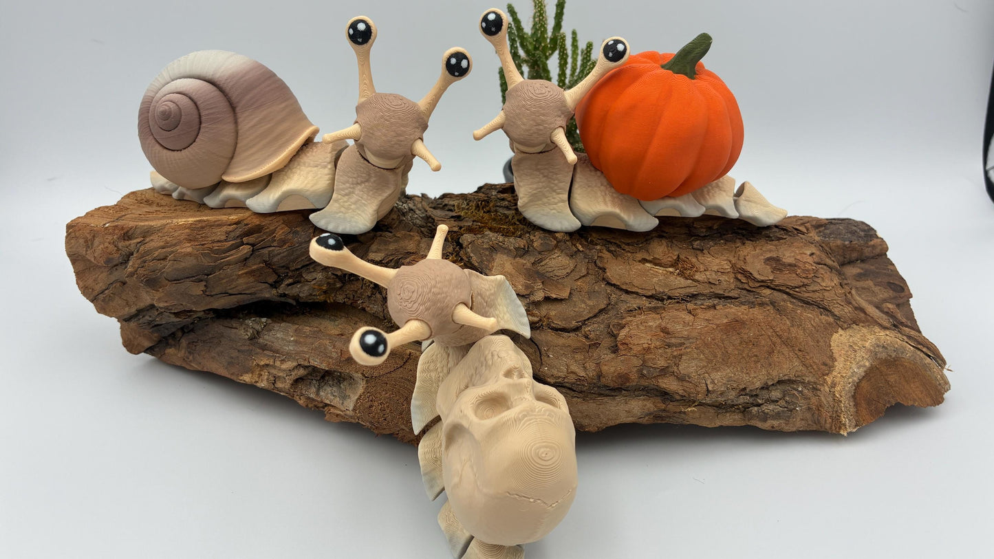 3D-gedruckte Schnecke – beweglich, austauschbares Schneckenhaus (Kürbis/Schädel), Geschenkidee, Herbst- & Halloween-Deko / Nachtleuchtend