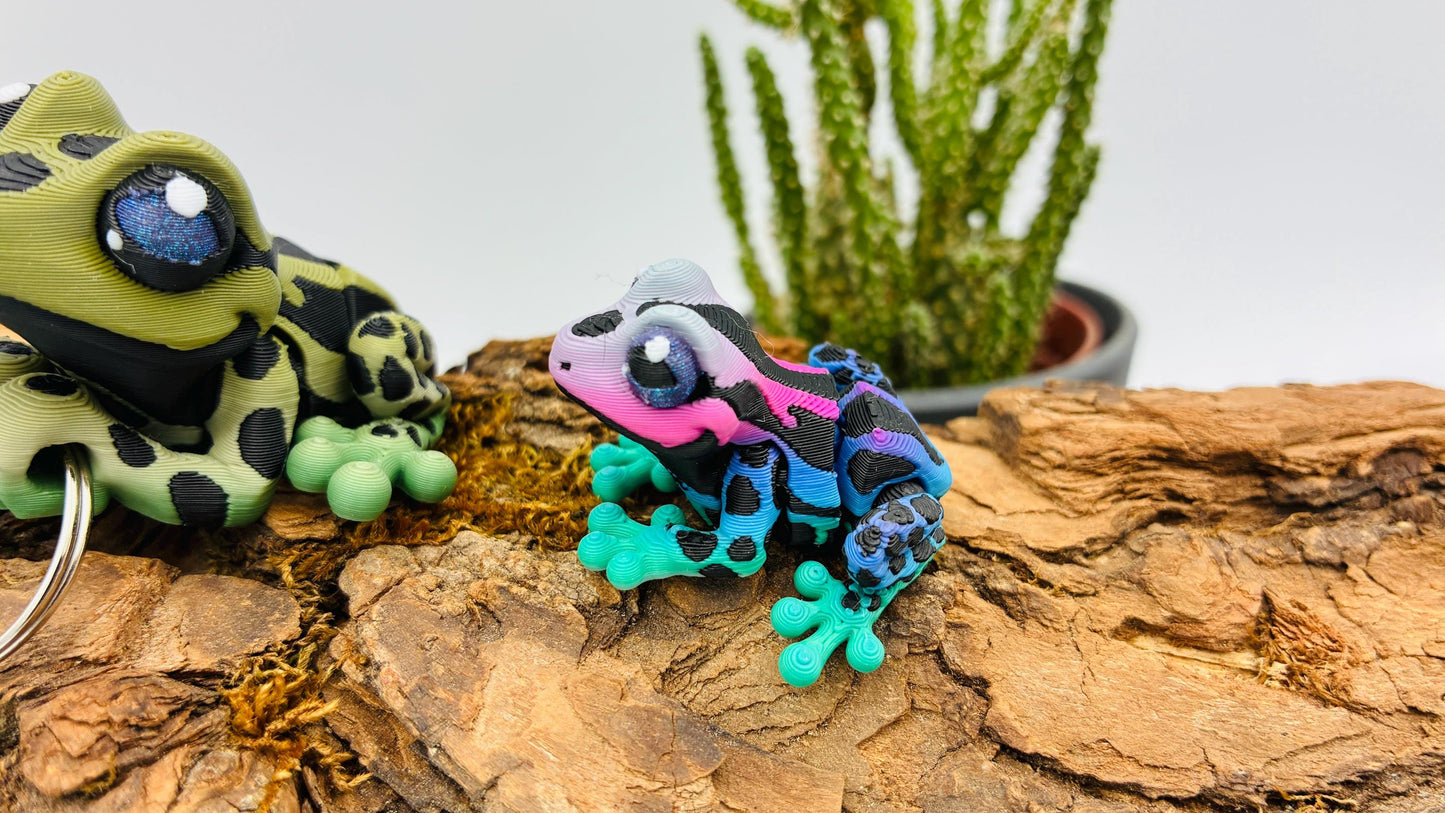 3D-gedruckter Frosch – beweglich, magnetisch, Schlüsselanhänger oder Figur – Geschenkidee, Deko, Tierfigur