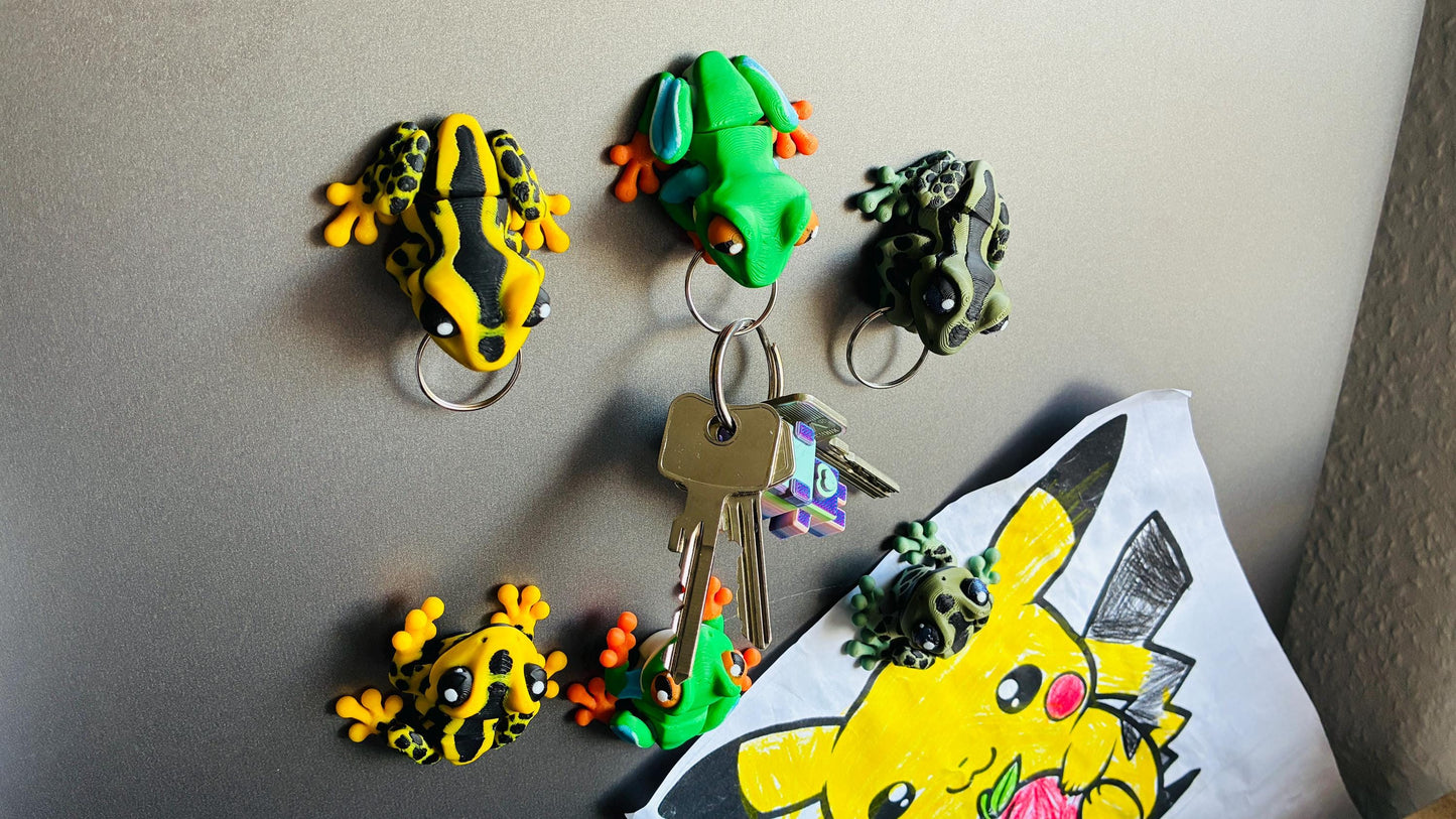3D-gedruckter Frosch – beweglich, magnetisch, Schlüsselanhänger oder Figur – Geschenkidee, Deko, Tierfigur