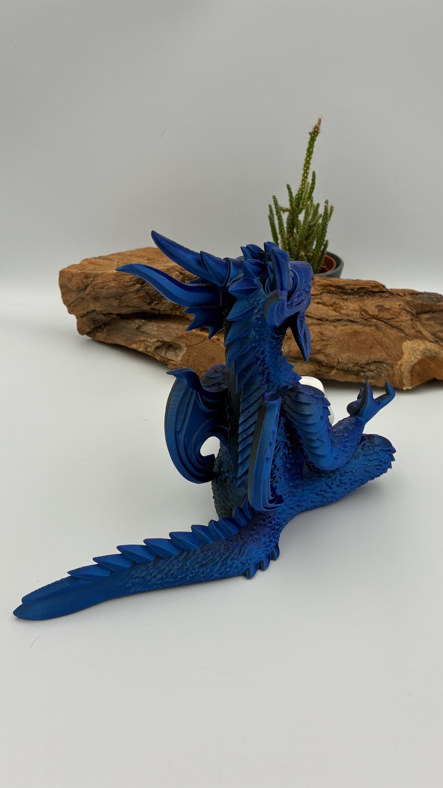 Mystischer meditierender Drache – 3D-gedruckter LED-Teelichthalter / Fantasy-Deko – handgemacht in Wunschfarbe