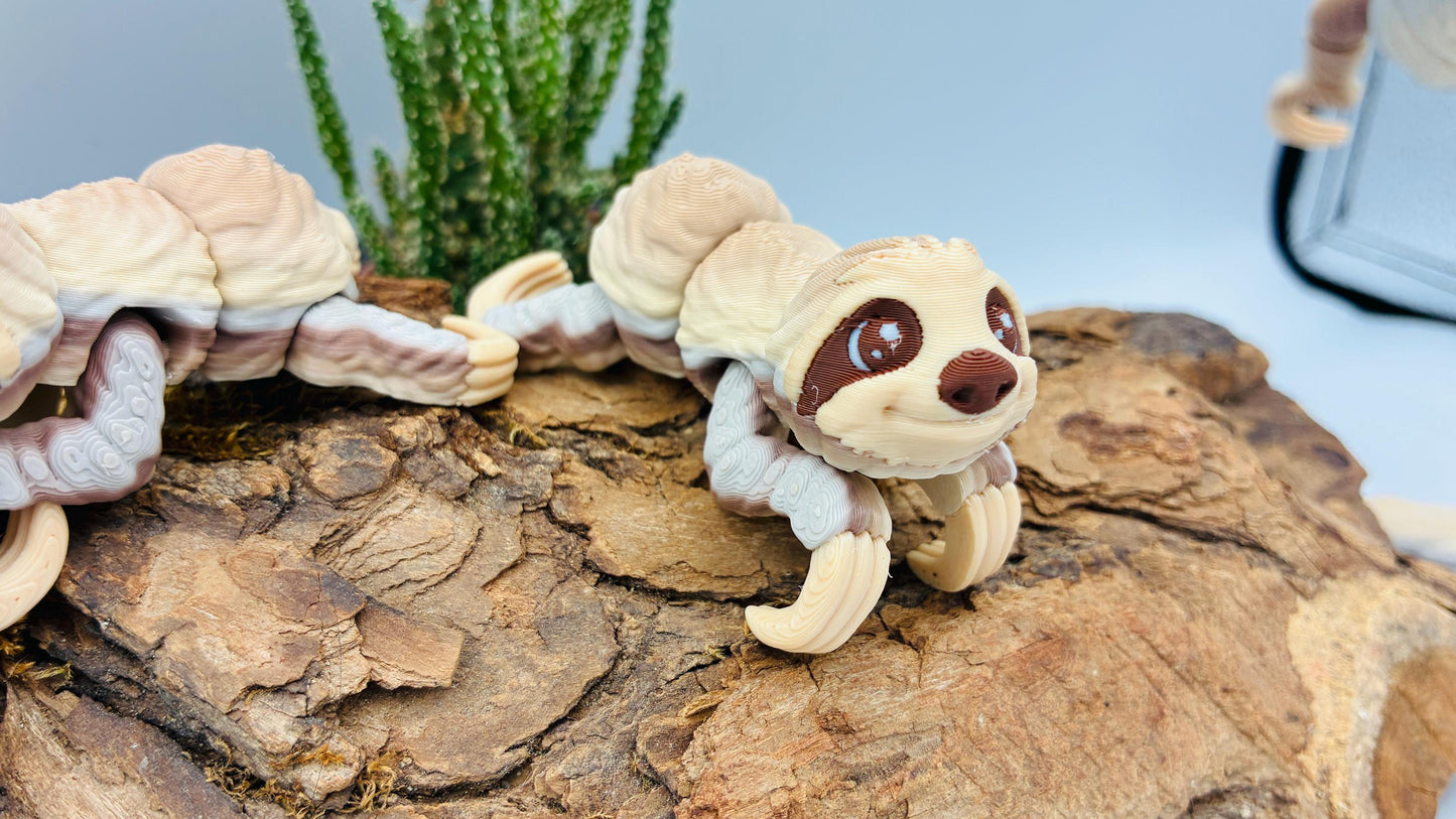 3D-gedrucktes bewegliches Baby Faultier – optional mit Baum oder Weihnachtsmütze