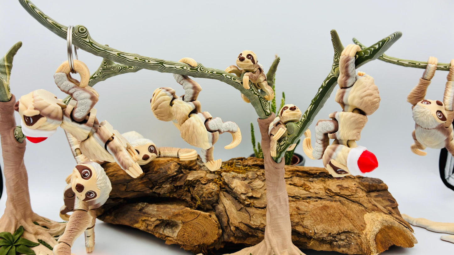 3D-gedrucktes bewegliches Baby Faultier – optional mit Baum oder Weihnachtsmütze