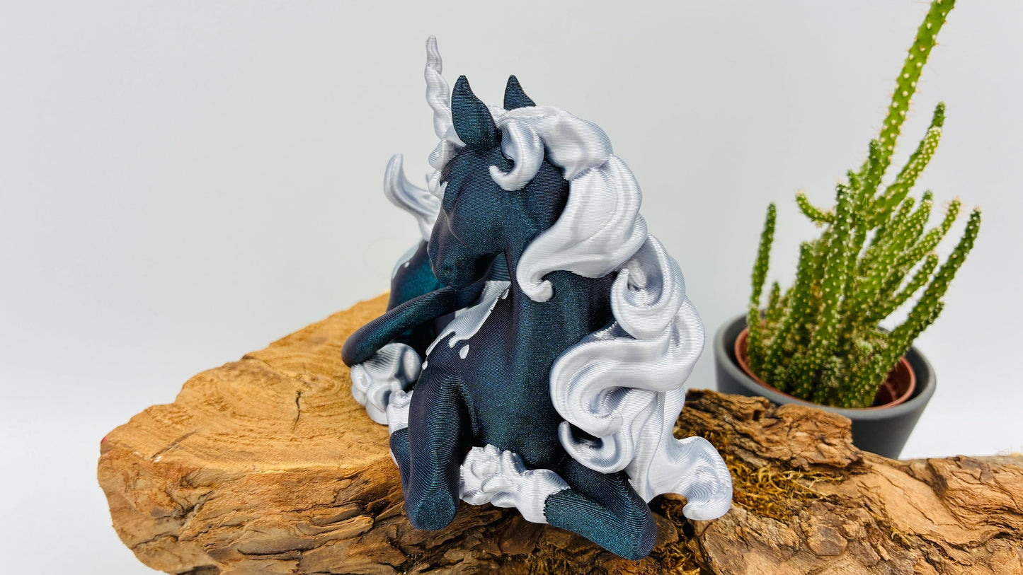 Twilight Einhorn – 3D Stiftehalter & Tischdeko | Mystisch blau/lila Glitzer | Regenbogenfarben für Kinder