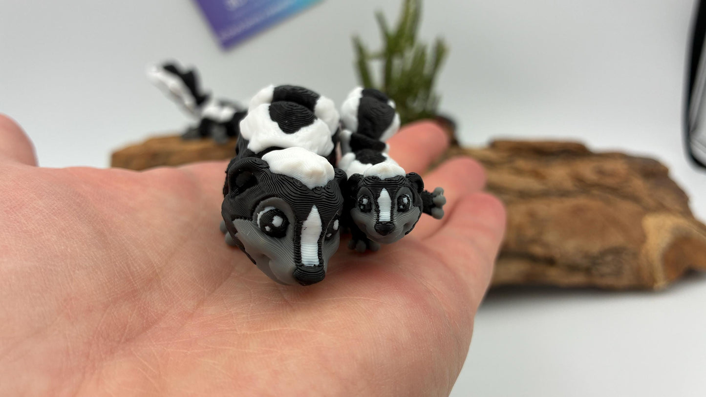 Süßes 3D-gedrucktes Stinktier "Skippy" – beweglich | auch als Baby oder Schlüsselanhänger
