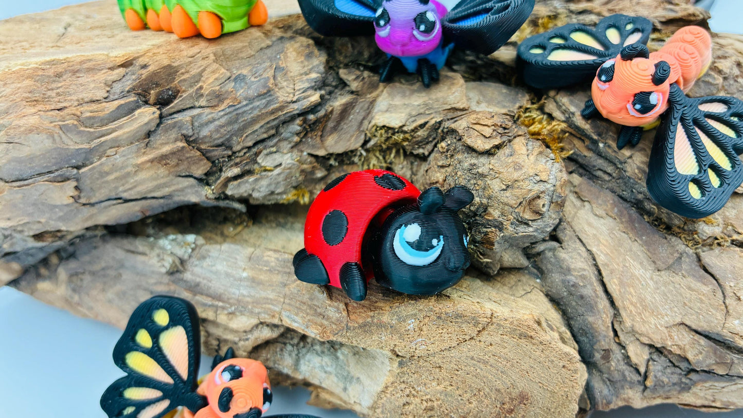 Bewegliche 3D-gedruckte Insekten (Raupe, Schmetterling, Marienkäfer)