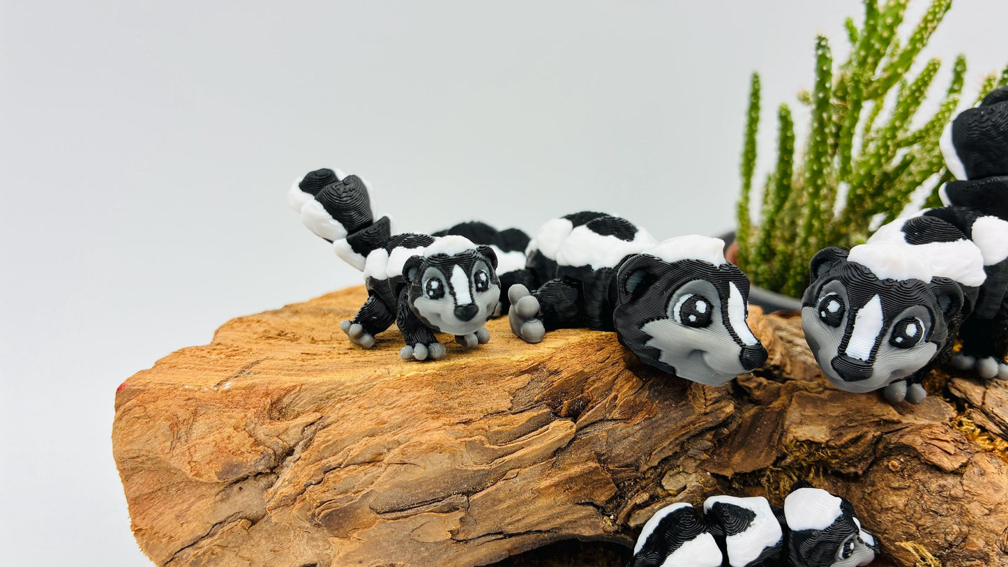 Süßes 3D-gedrucktes Stinktier "Skippy" – beweglich | auch als Baby oder Schlüsselanhänger