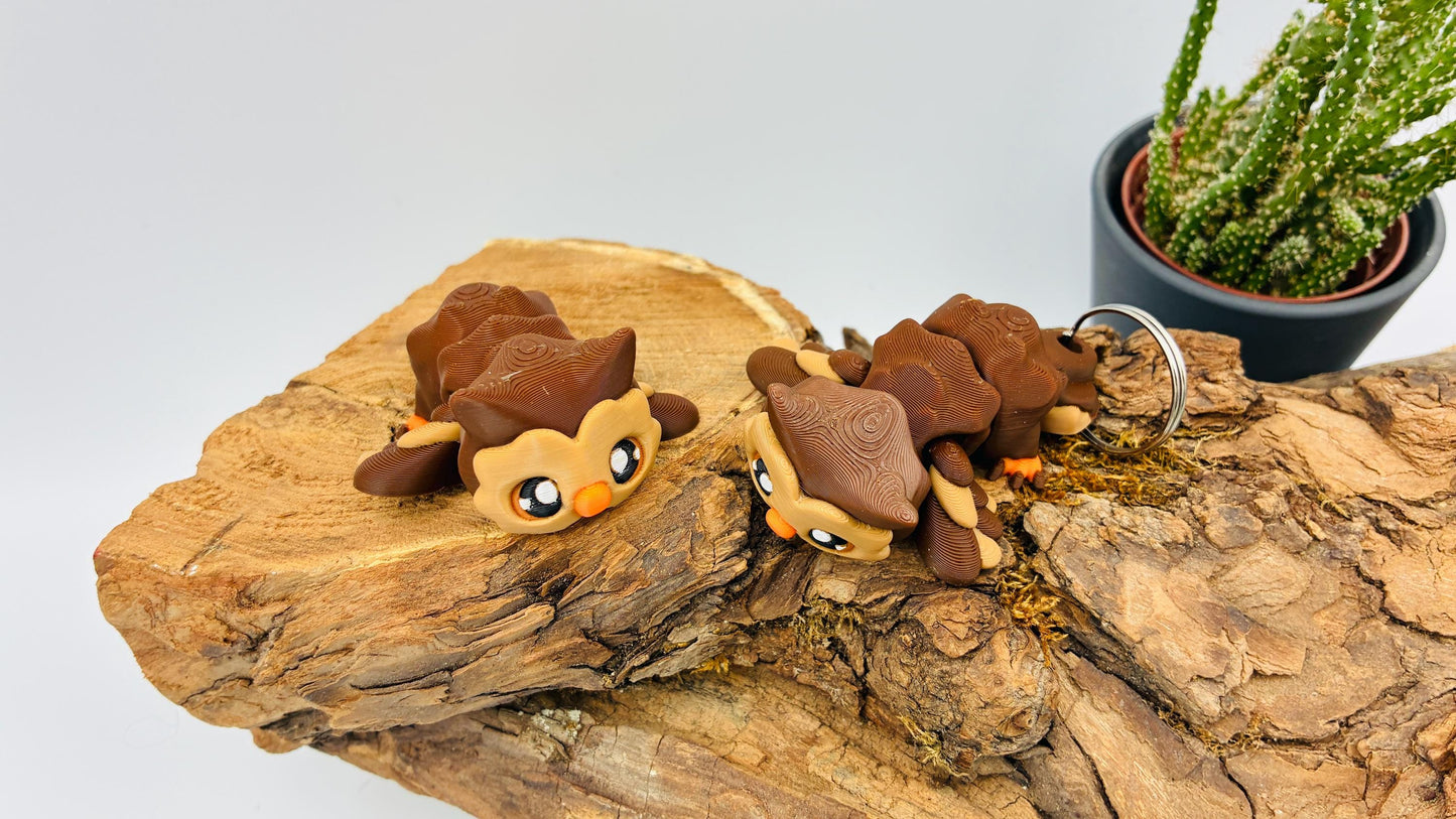 Bewegliche 3D gedruckte Baby Eule – optional als Schlüsselanhänger – mit Zelt oder Baumstumpf kombinierbar