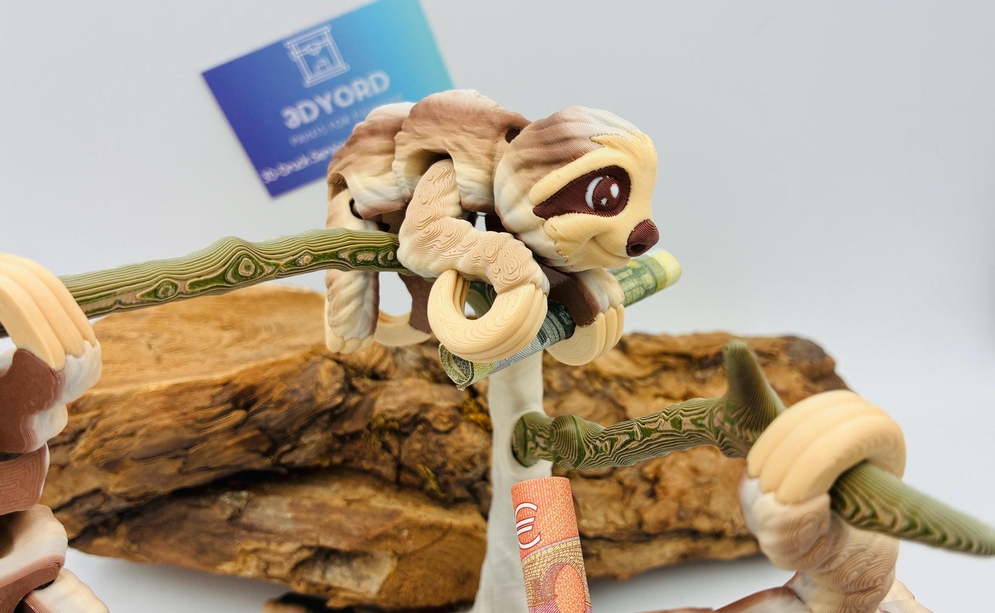 1.) Bewegliches 3D Faultier Geldgeschenk – Originelle Geschenkidee zur Hochzeit, Geburtstag oder Taufe – Optional mit Baum