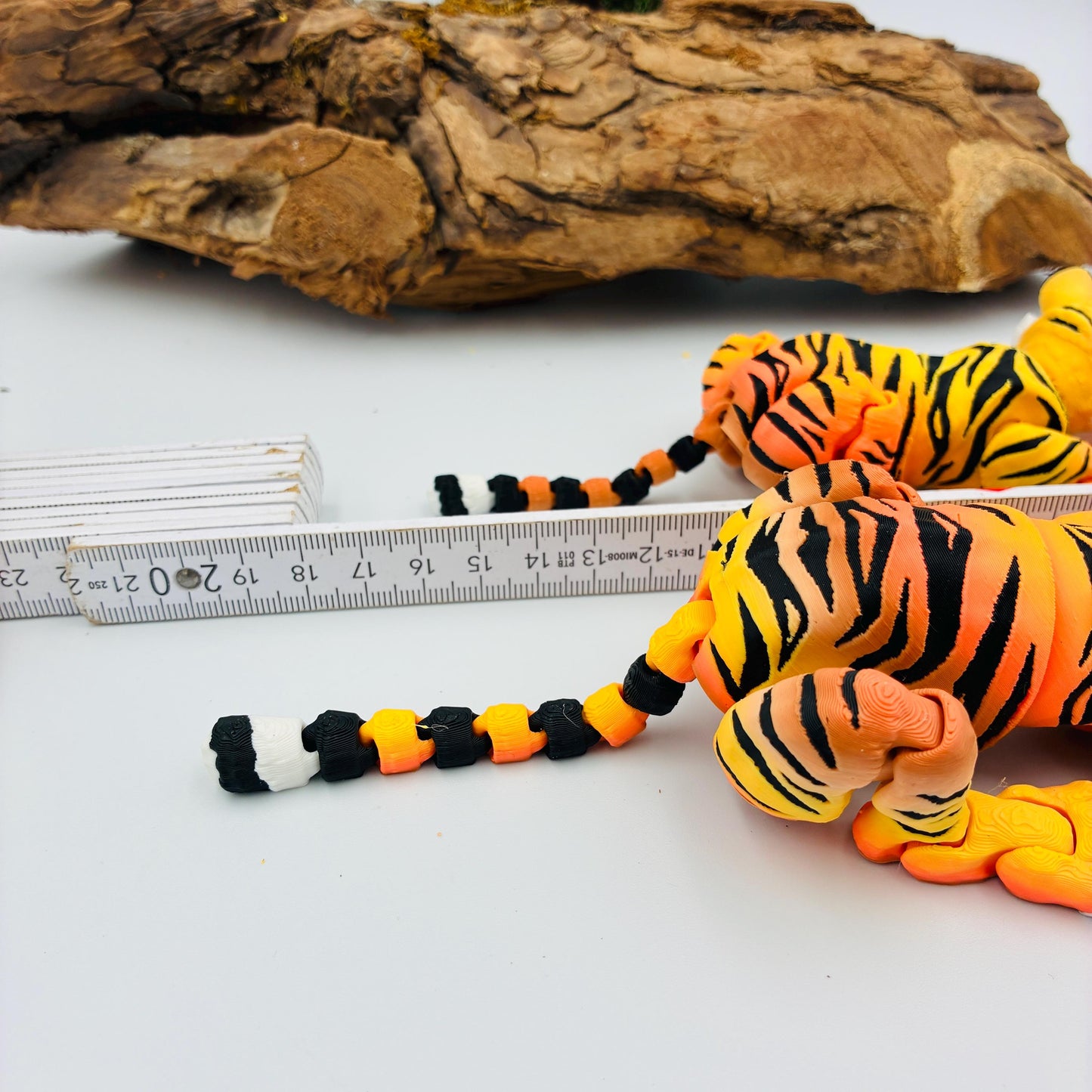 Beweglicher 3D gedruckter Tiger | Flexi Tiger in Wunschfarbe | Fidget Geschenk für Tierliebhaber | auch als Säbelzahntiger