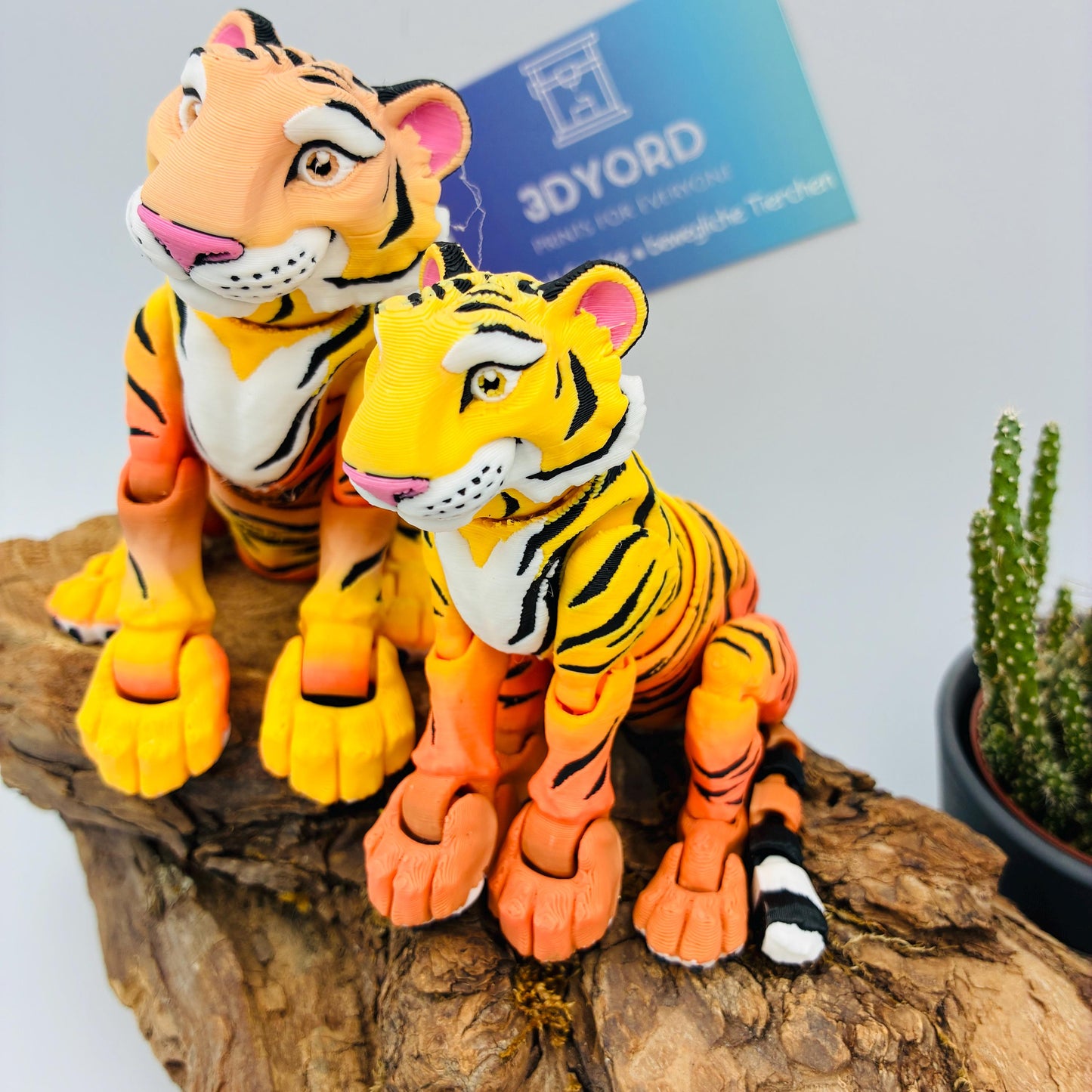 Beweglicher 3D gedruckter Tiger | Flexi Tiger in Wunschfarbe | Fidget Geschenk für Tierliebhaber | auch als Säbelzahntiger