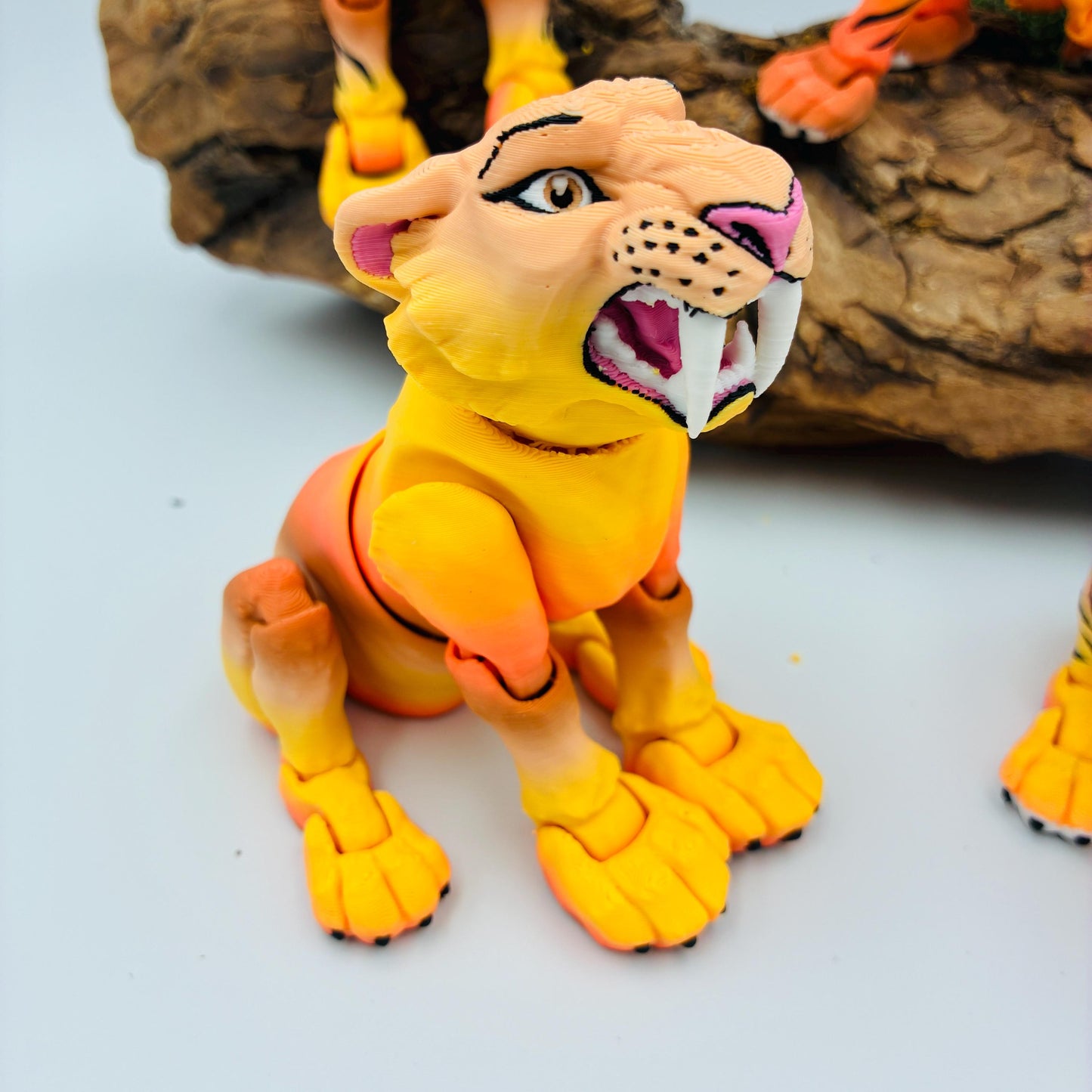 Beweglicher 3D gedruckter Tiger | Flexi Tiger in Wunschfarbe | Fidget Geschenk für Tierliebhaber | auch als Säbelzahntiger