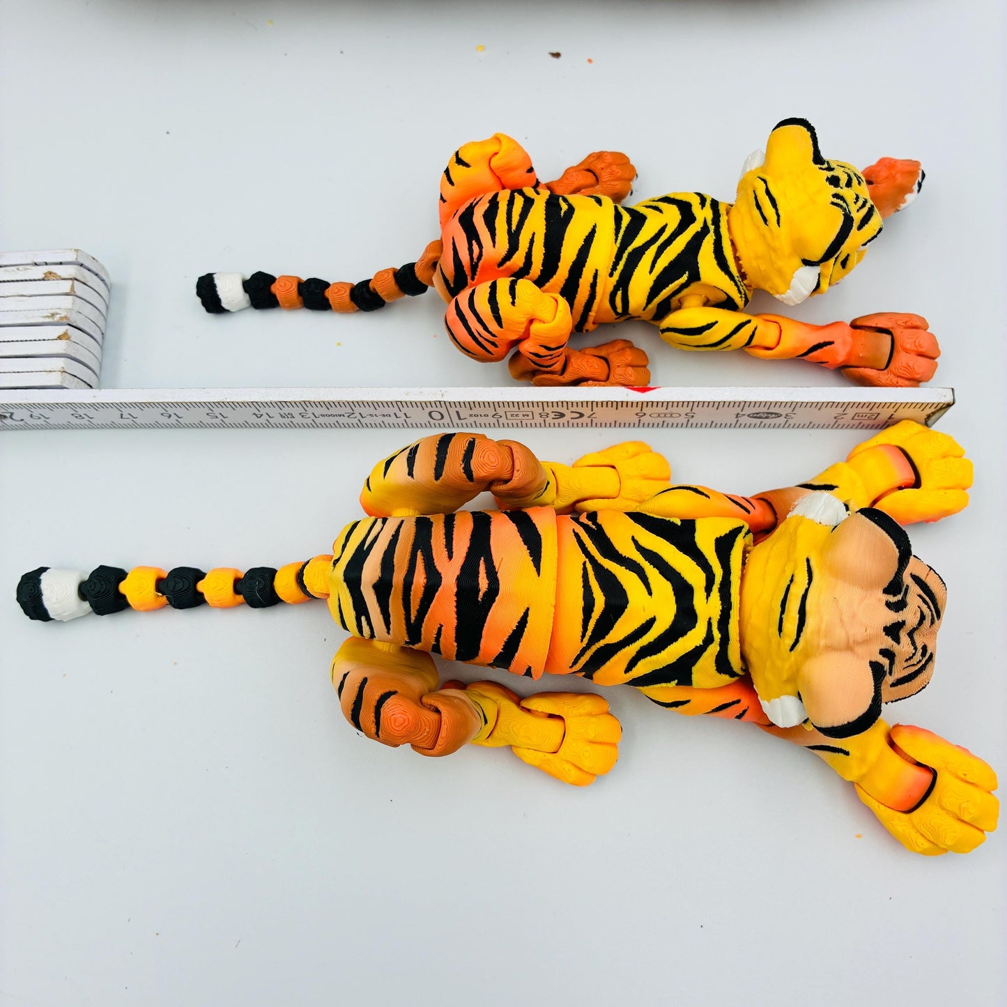 Beweglicher 3D gedruckter Tiger | Flexi Tiger in Wunschfarbe | Fidget Geschenk für Tierliebhaber | auch als Säbelzahntiger