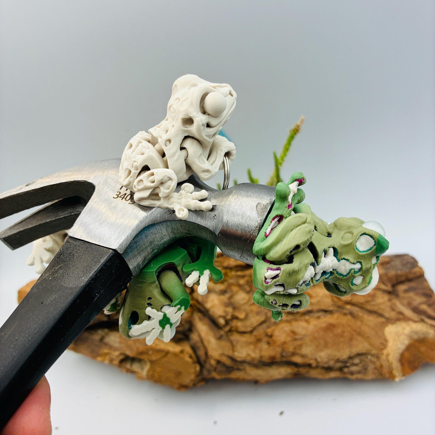 Beweglicher Skelett Frosch 3D Druck – Nachtleuchtender Zombie Frosch, Halloween Deko, Mini Frosch & Schlüsselanhänger