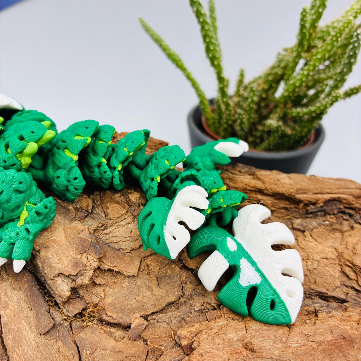 Beweglicher Monstera Drache & Baby – 3D-gedruckte Plant Dragon Figur – flexible Fantasy Deko – Geschenk für Pflanzenfans